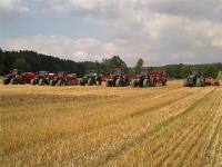 Závěrečné defilé předváděných strojů